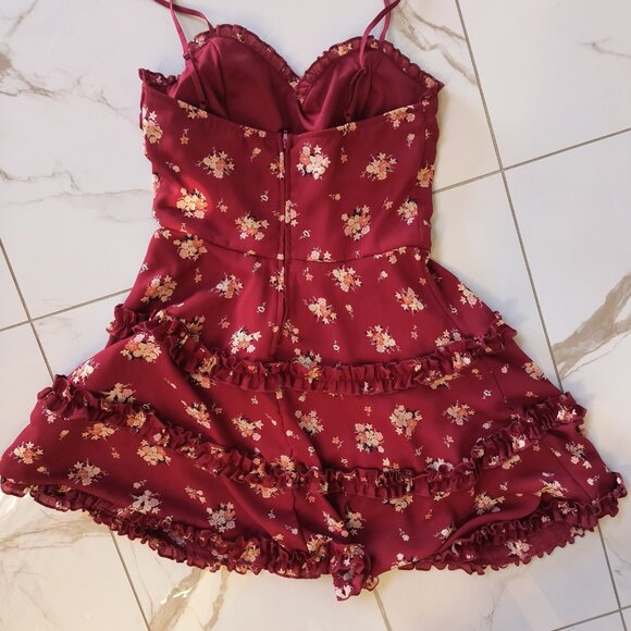 Francescas Red sleevless floral mini babydoll dress- Small New without tags - Picture 4 of 5
